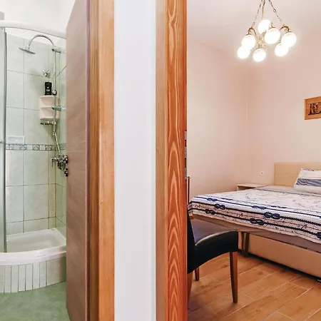 度假居 Amazing In With Sauna 扎达尔