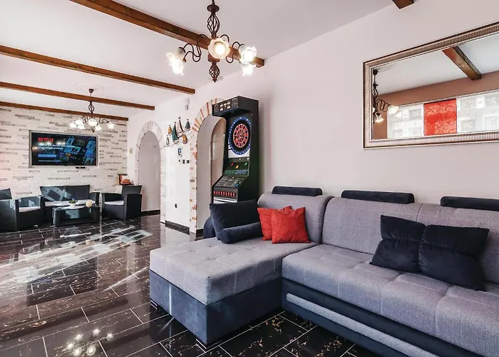 Amazing In With Sauna 別荘 ザダル