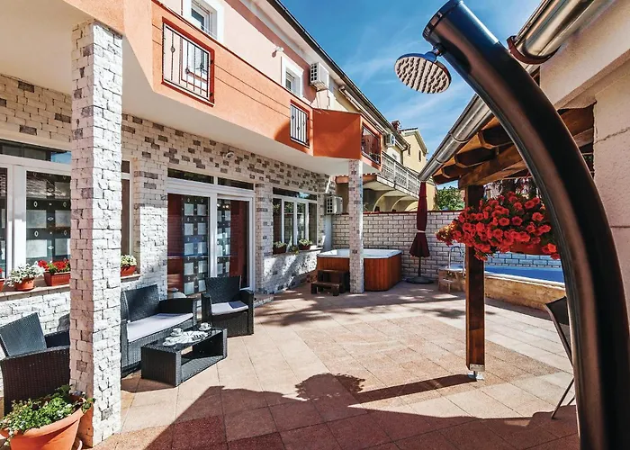 Amazing In With Sauna * ザダル